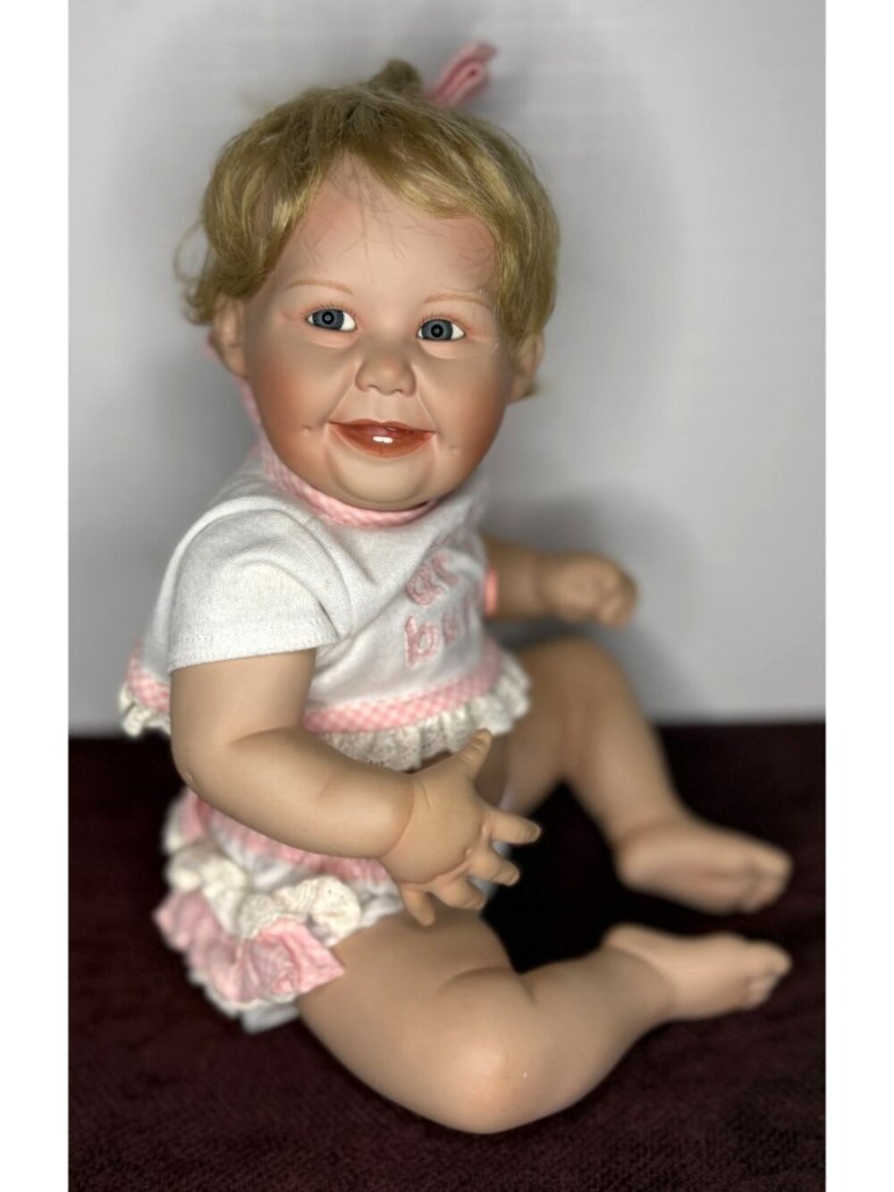 Ashton-Drake Galleries 1993 "Cute As A Button" Baby Doll Blonde Hair Pink Outfit - Picture 16 of 16